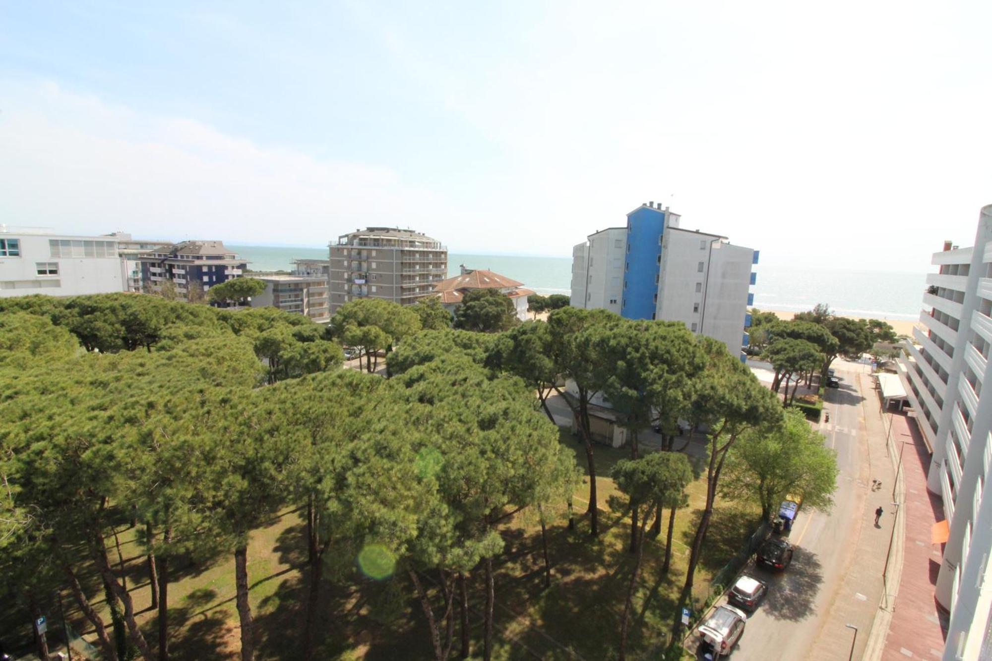 Appartamenti Luna Lignano Sabbiadoro Eksteriør billede